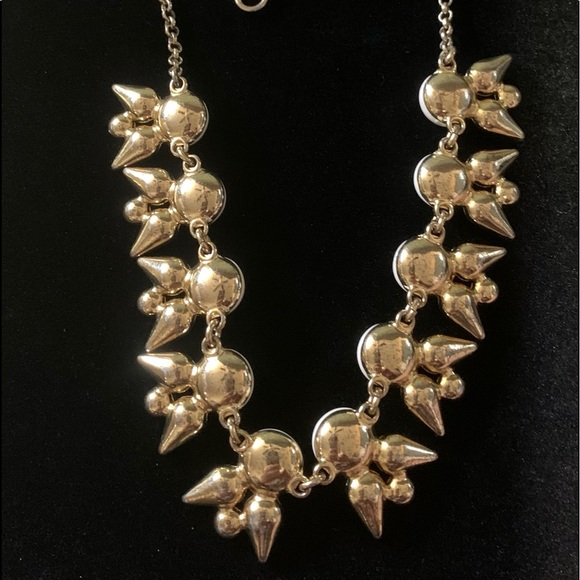 J Crew Gold Tone Statement Choker. White Enamel W/Blush Pink Tear Drop & Brulee - Picture 7 of 7